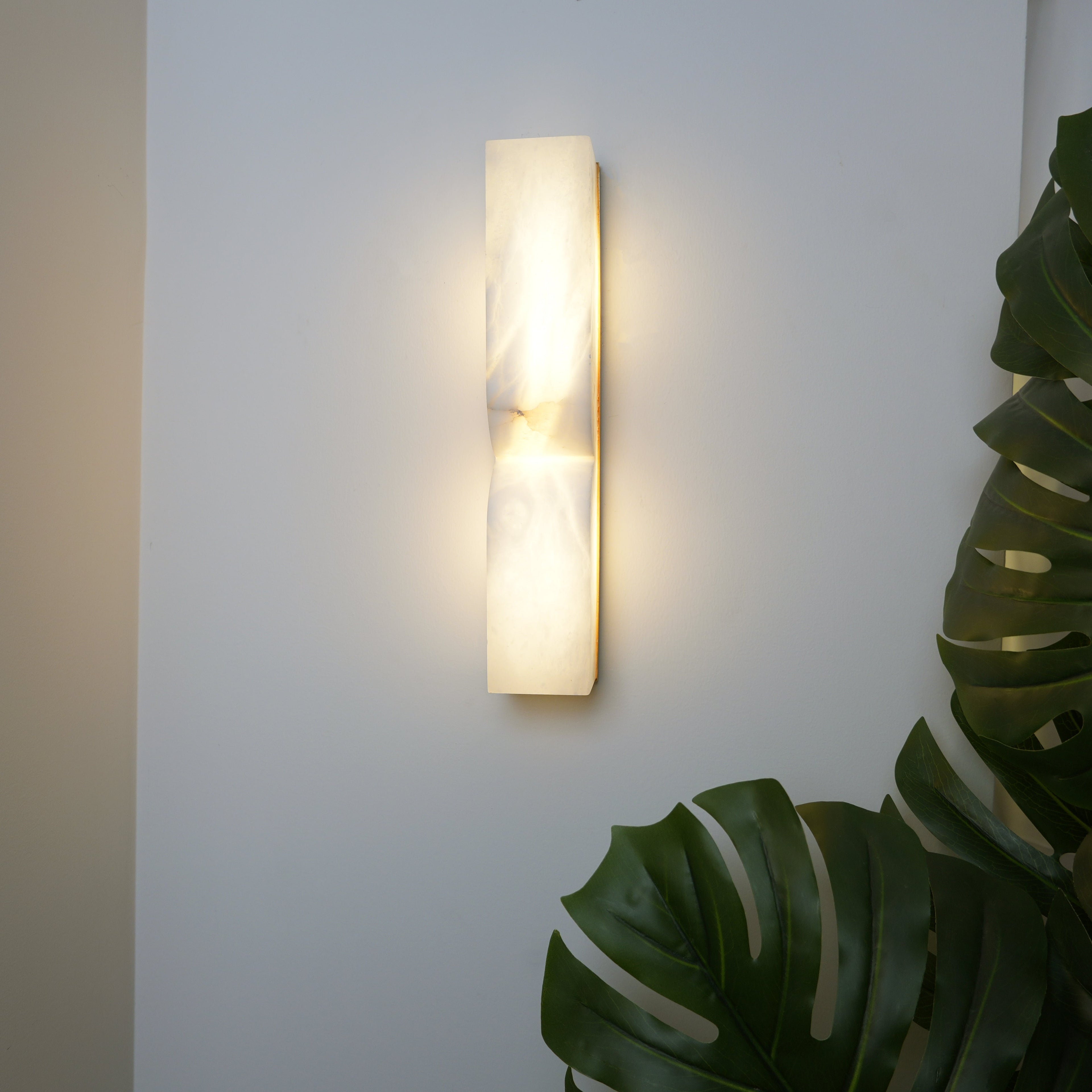 Modern Rectangular Alabaster Essence Wall Lamp