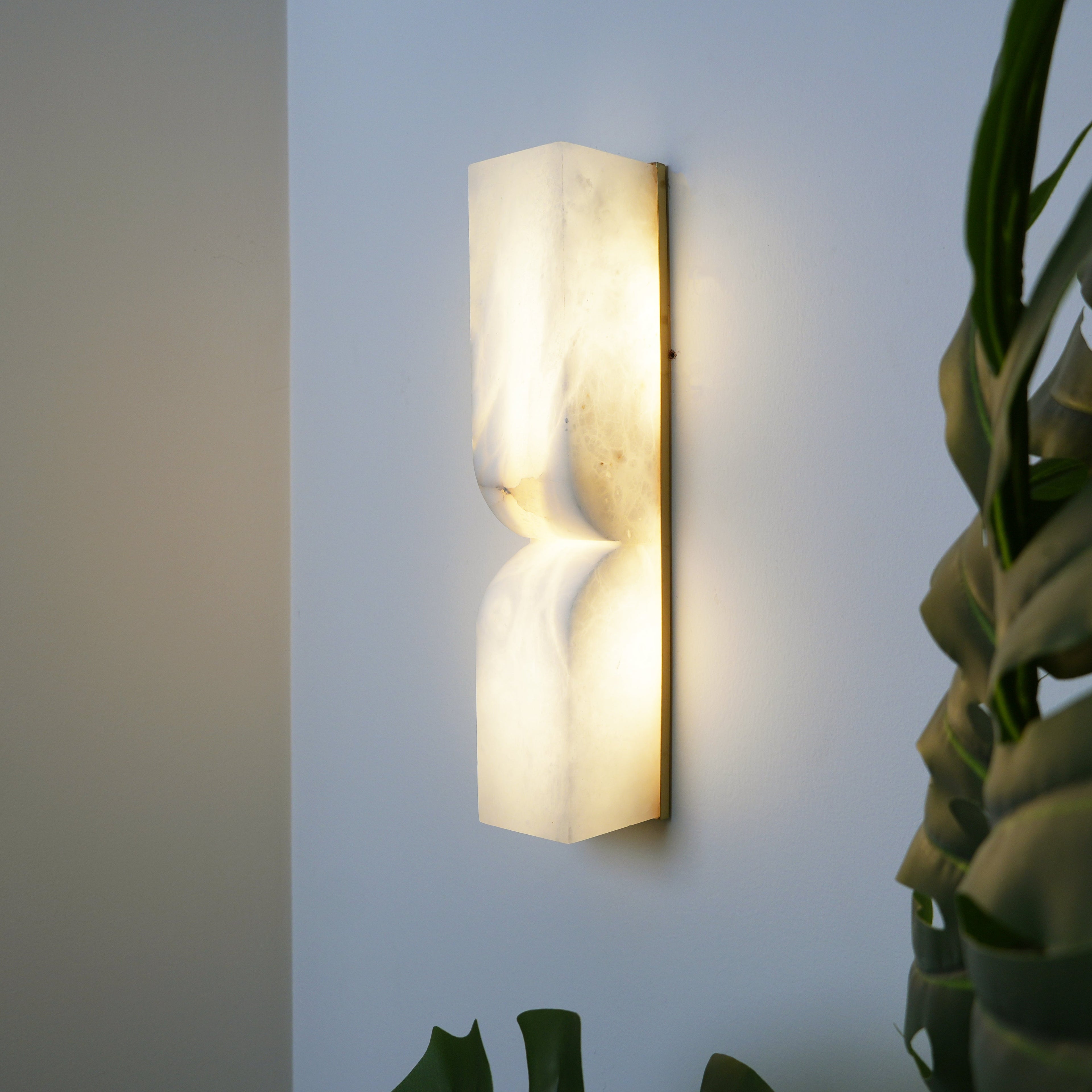 Modern Rectangular Alabaster Essence Wall Lamp