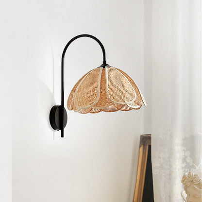 De Gloed van Rieten Wandlamp