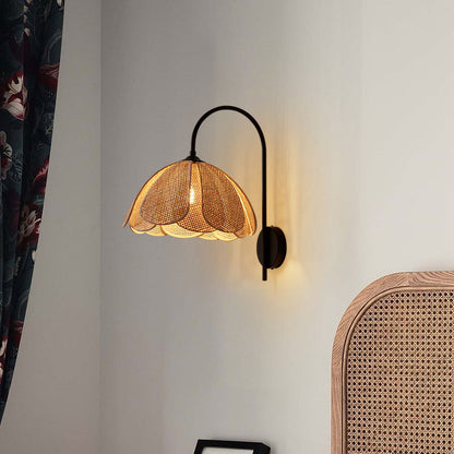 De Gloed van Rieten Wandlamp