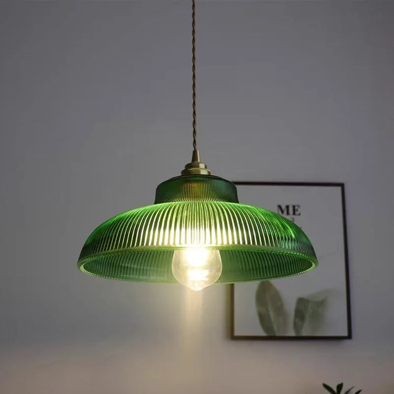 Suspension en verre vert vintage