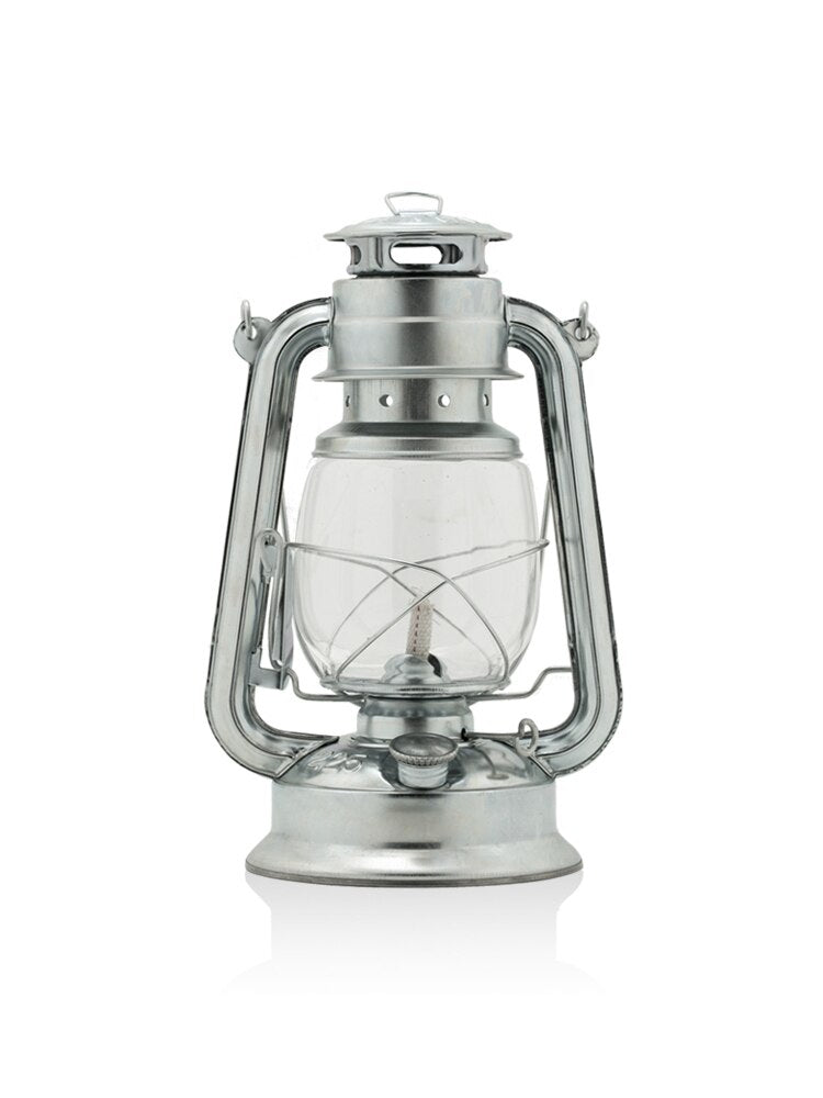 Nostalgic Outdoor Kerosene Lantern Camping Lamp