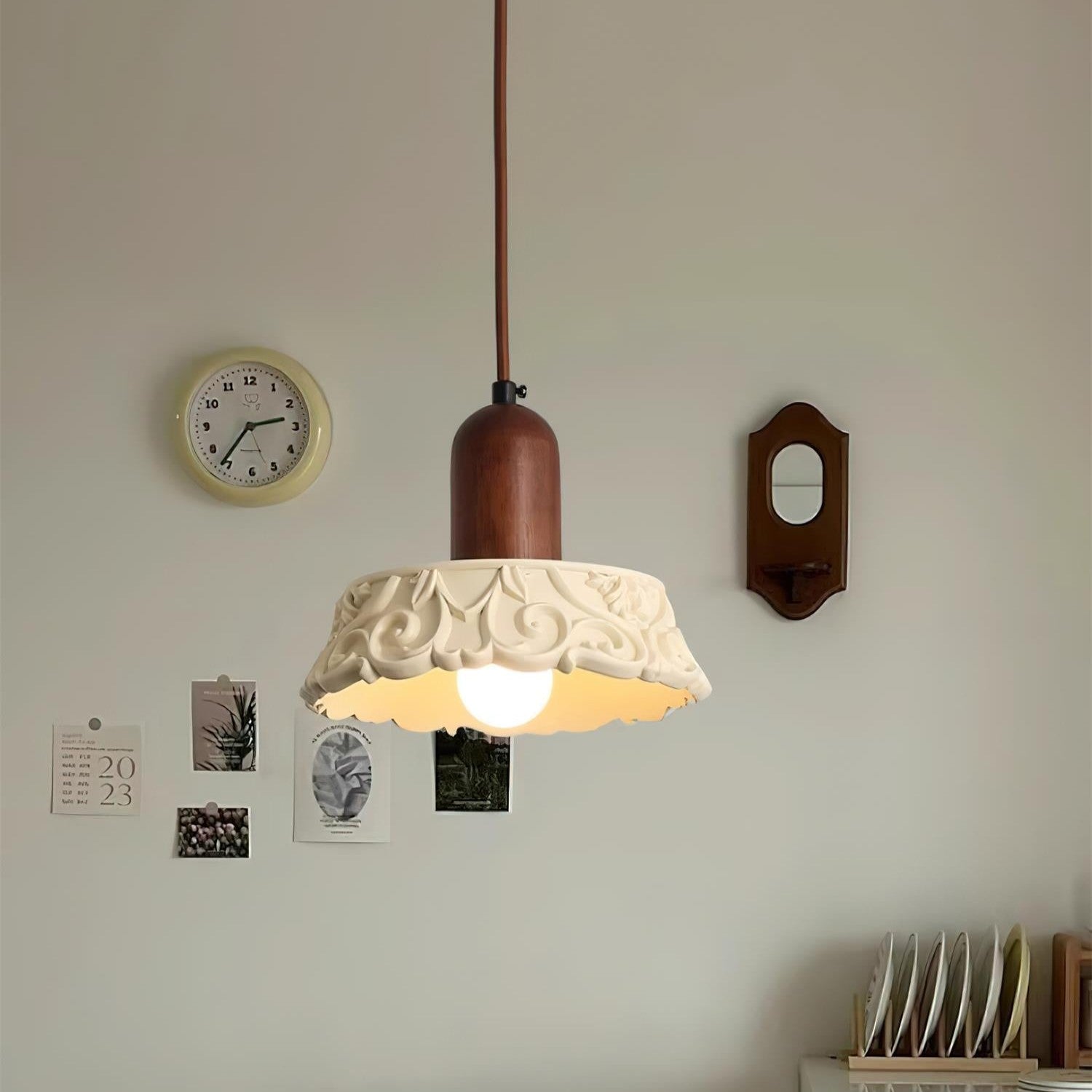 Lampada a sospensione Shana in resina moderna nordica