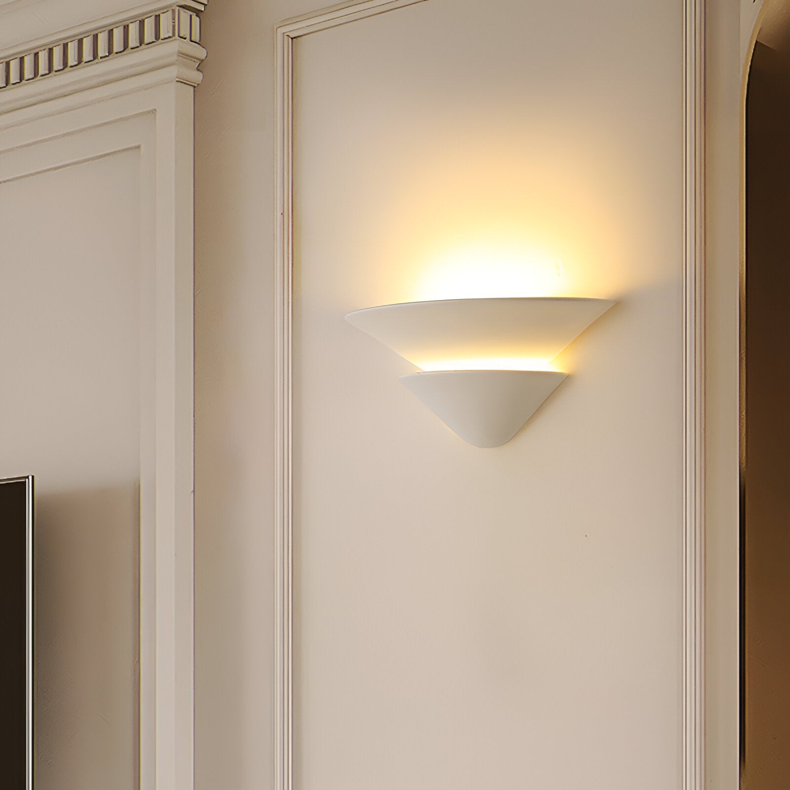 Shellora Wabi-Sabi Plaster Wall Light