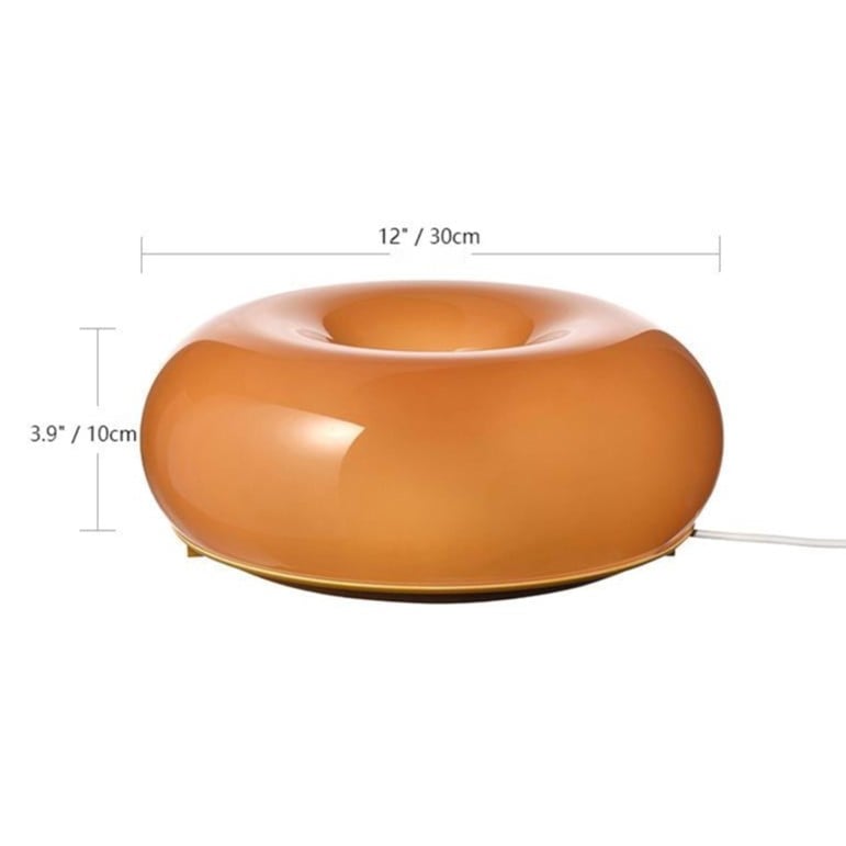 Lampe de table et mur de donuts Bauhaus