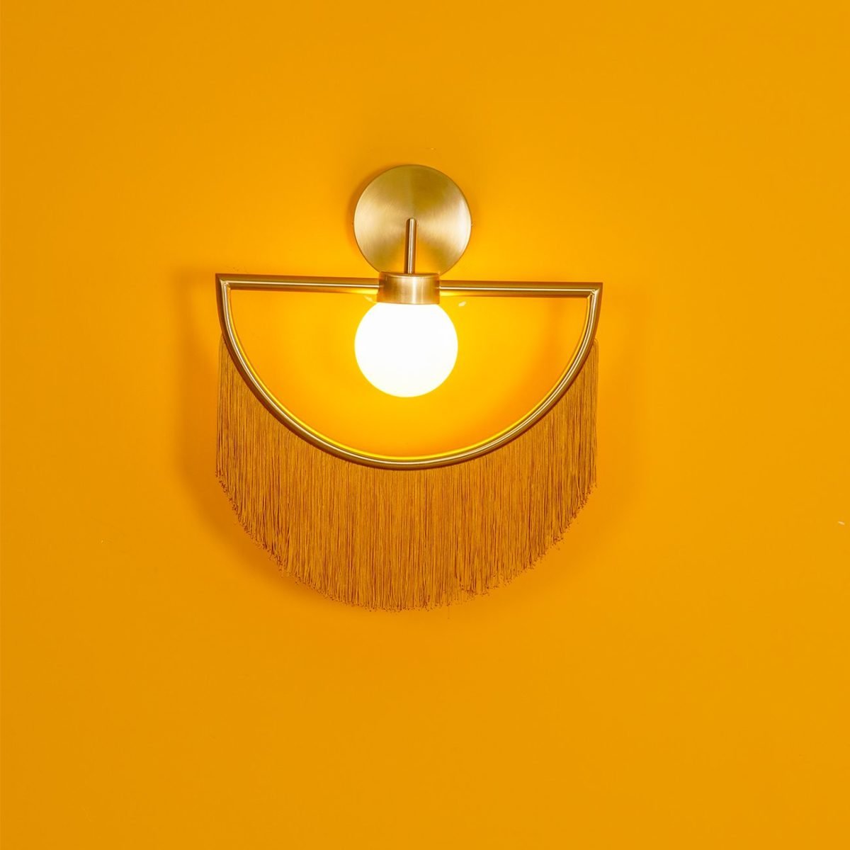 Retro Wink Tassel Wall Lamp