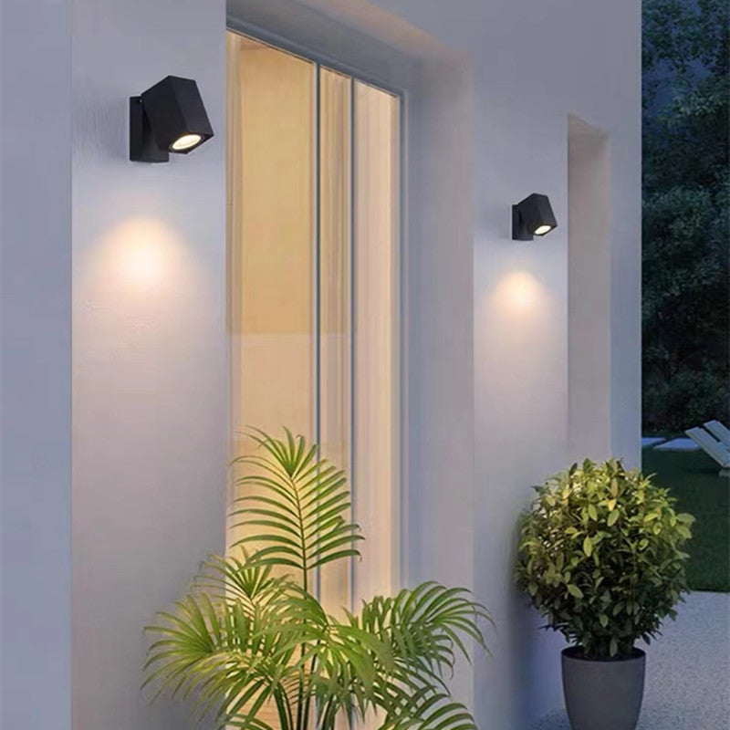 Outdoor Rotatable Metal Spotlight Wall Lamp