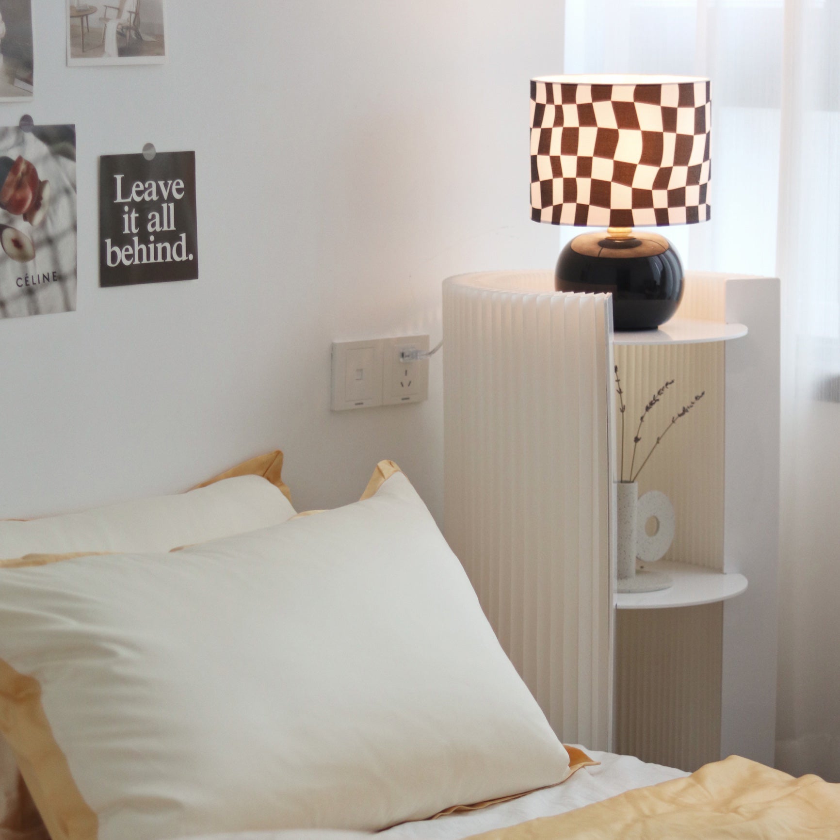 Classic Checkerboard Glass Table Lamp