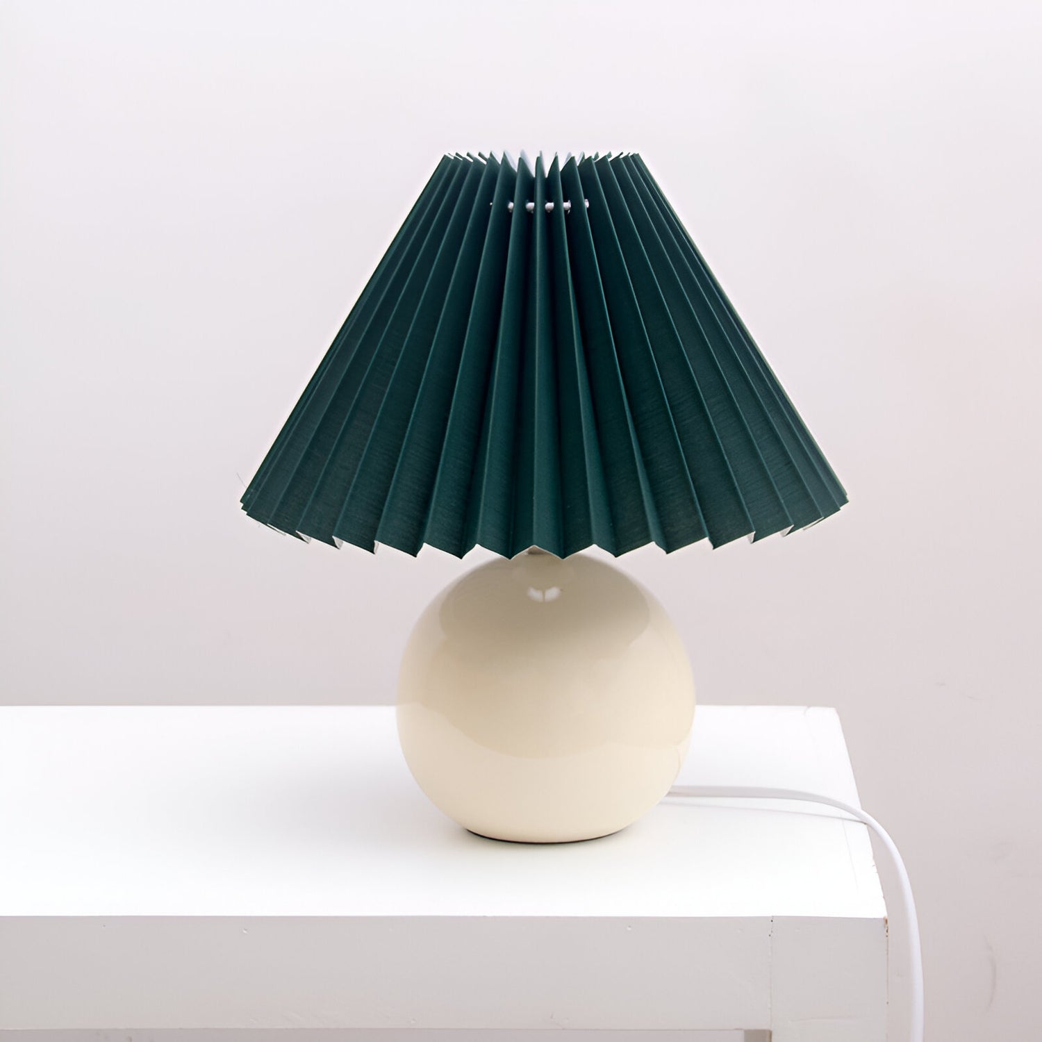 Modern Ceramic Retro Pleated Cone Shape Table Lamp