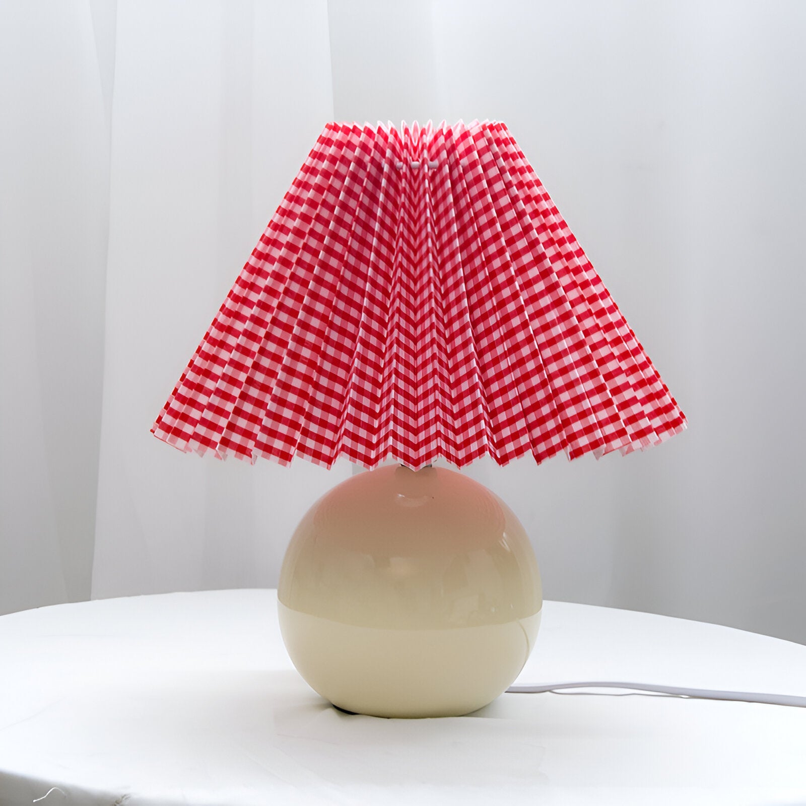 Modern Ceramic Retro Pleated Cone Shape Table Lamp