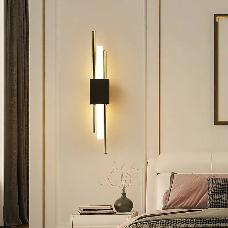 LuminArt - Stylish Black/Gold LED Lamp