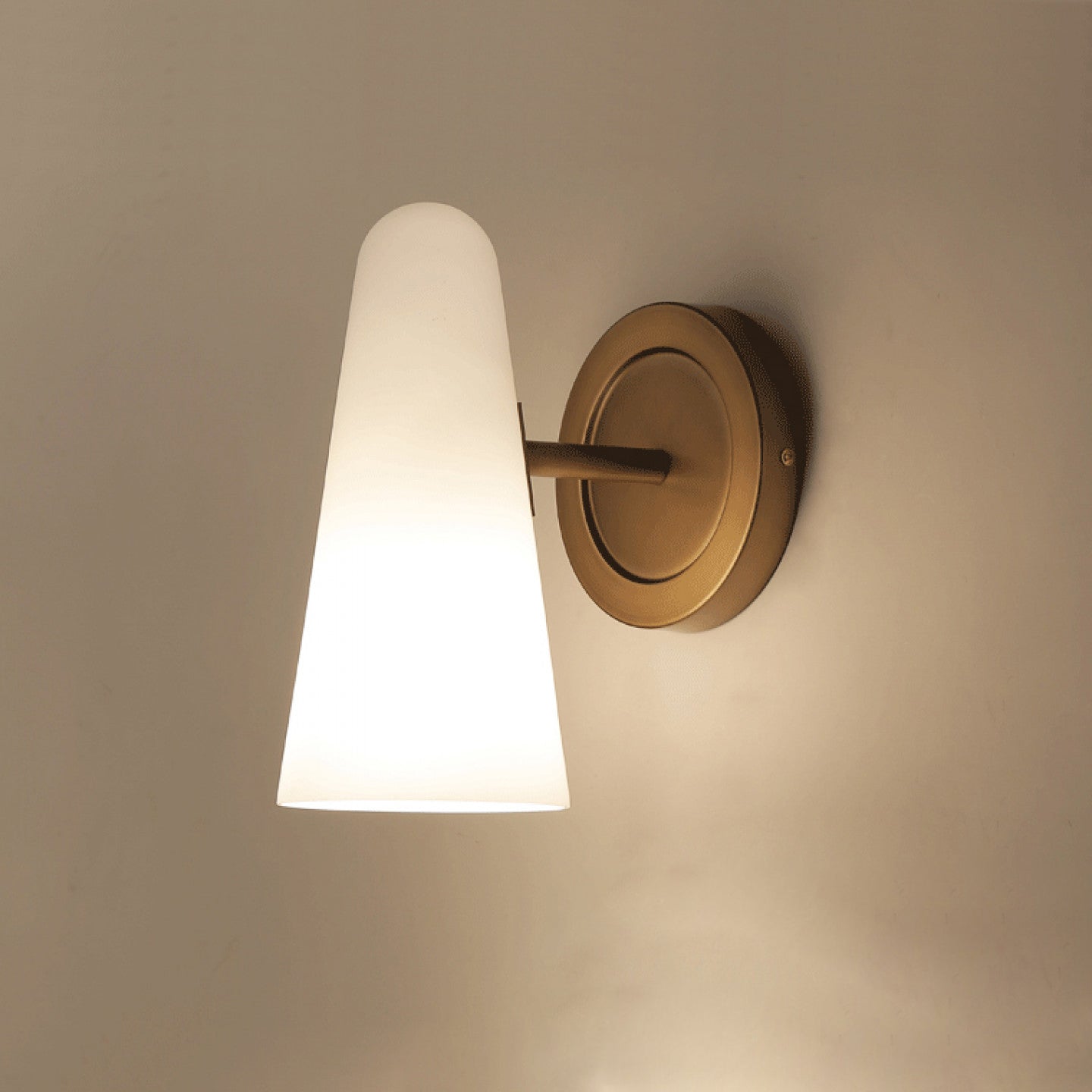 Montfaucon Brass Wall Lamp