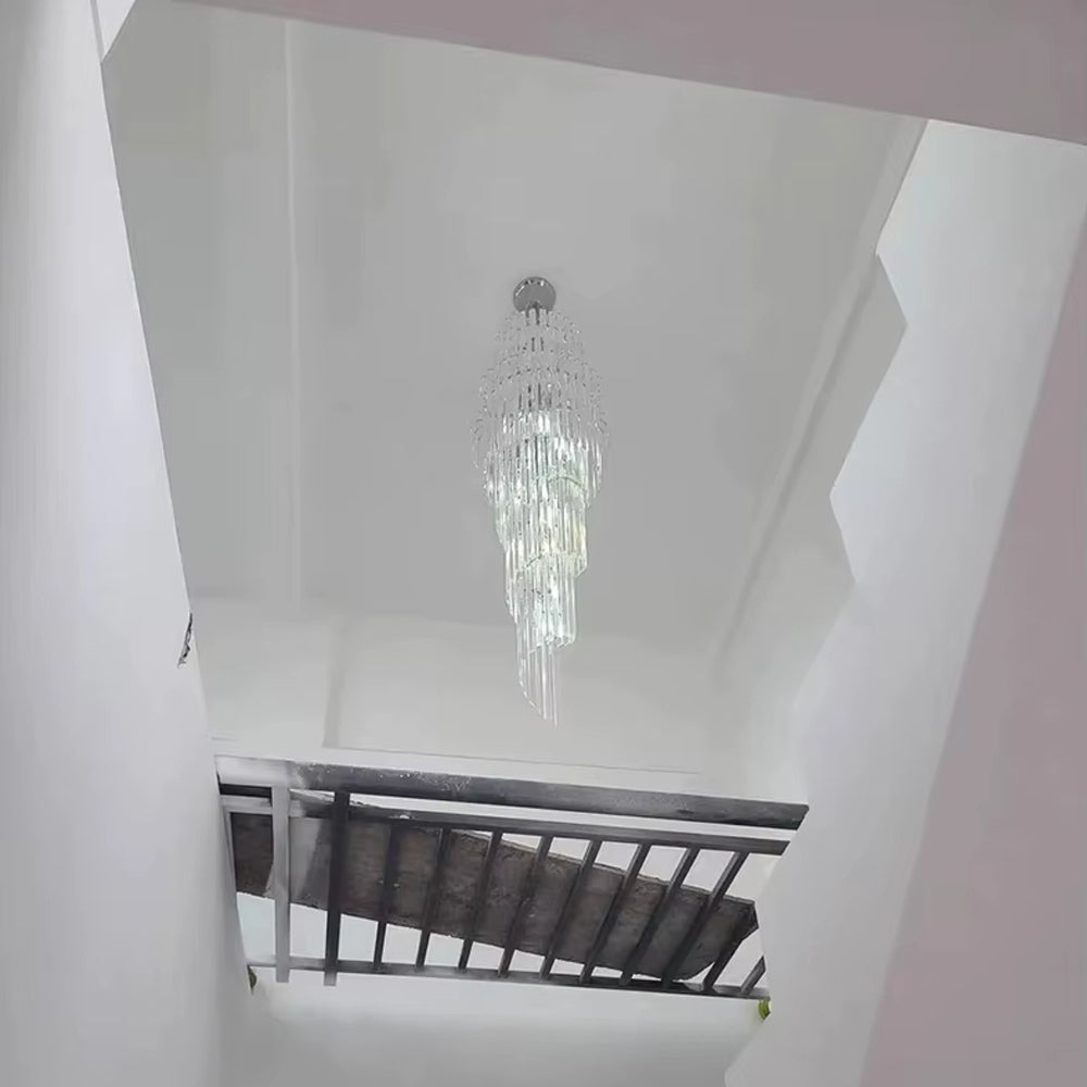 Grand Lustre Moderne en Cristal avec Escalier