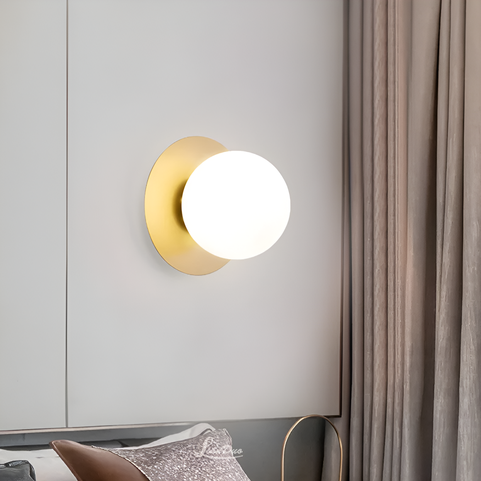 The Brilliant Dawn Wall Lamp