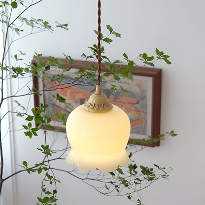 Retro Cream Lily of the Valley Flower Lamp