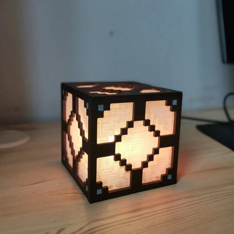 Minecraft-inspirierte pixelierte RGB-Block-Tischlampe