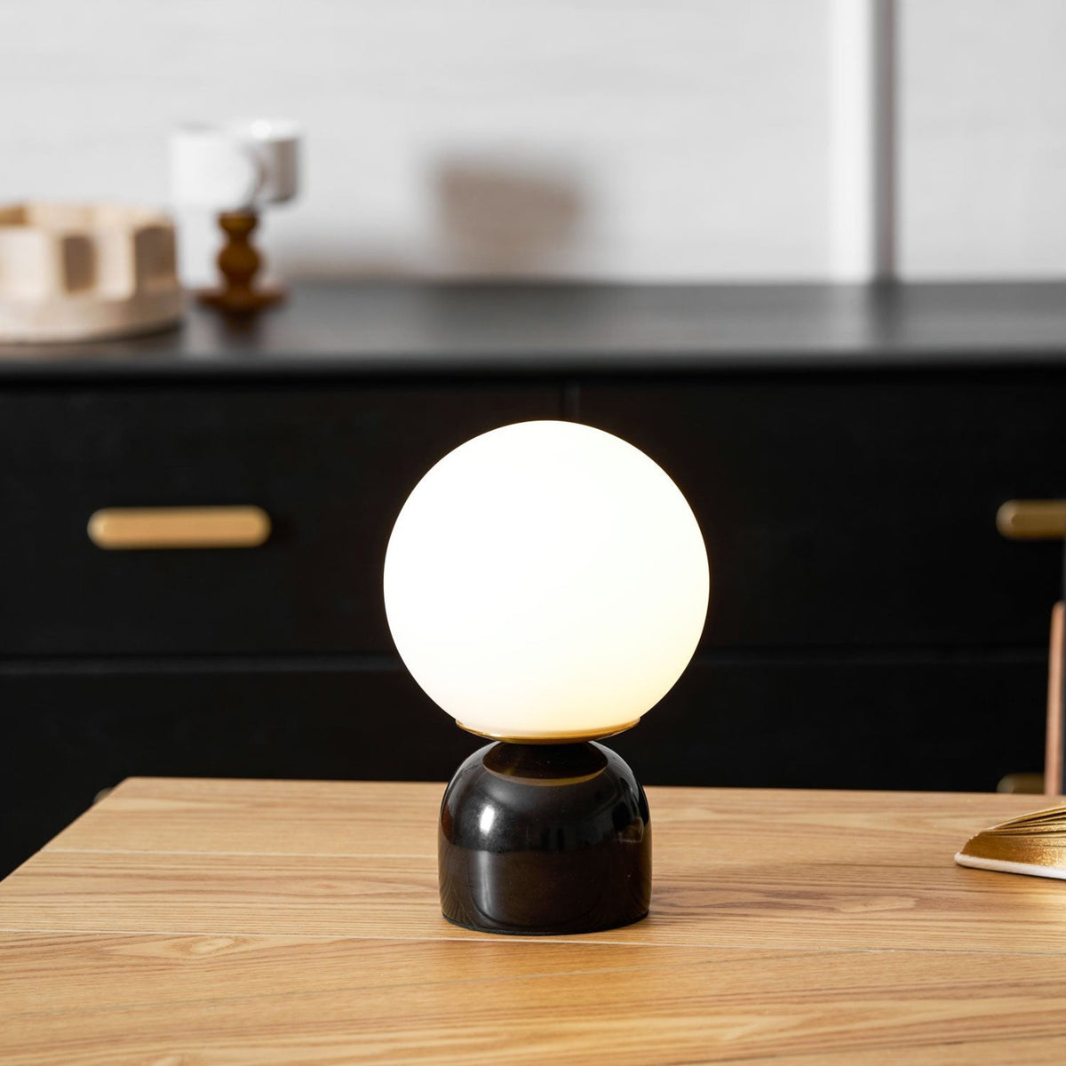Luna Nordic marble table lamp