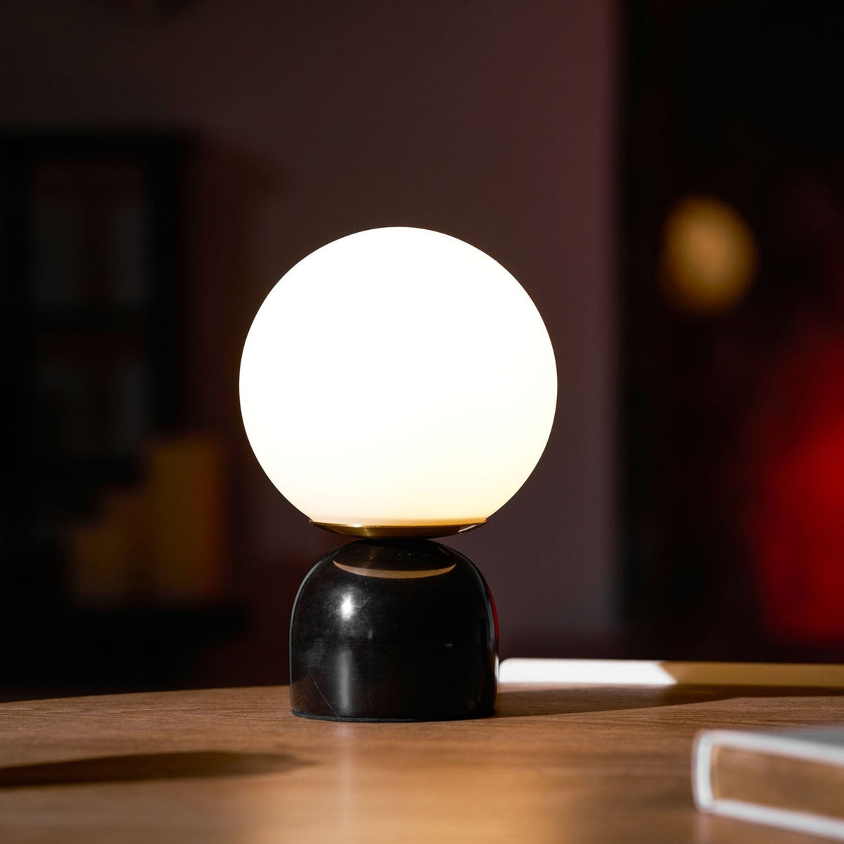 Luna Nordic marble table lamp