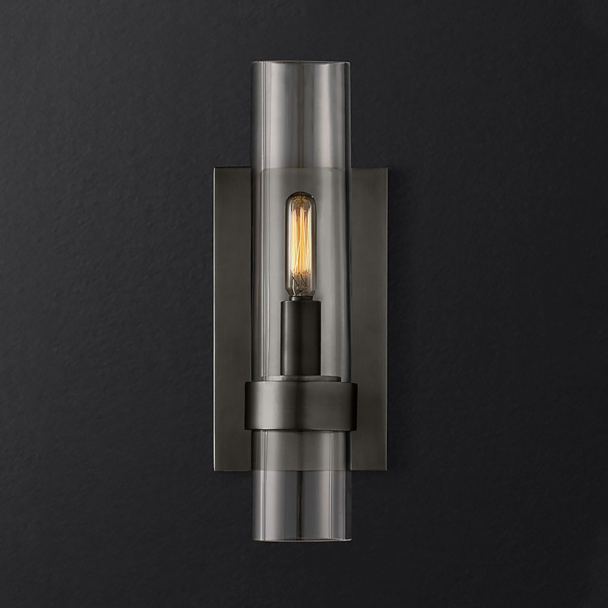 Tessa single wall light in black