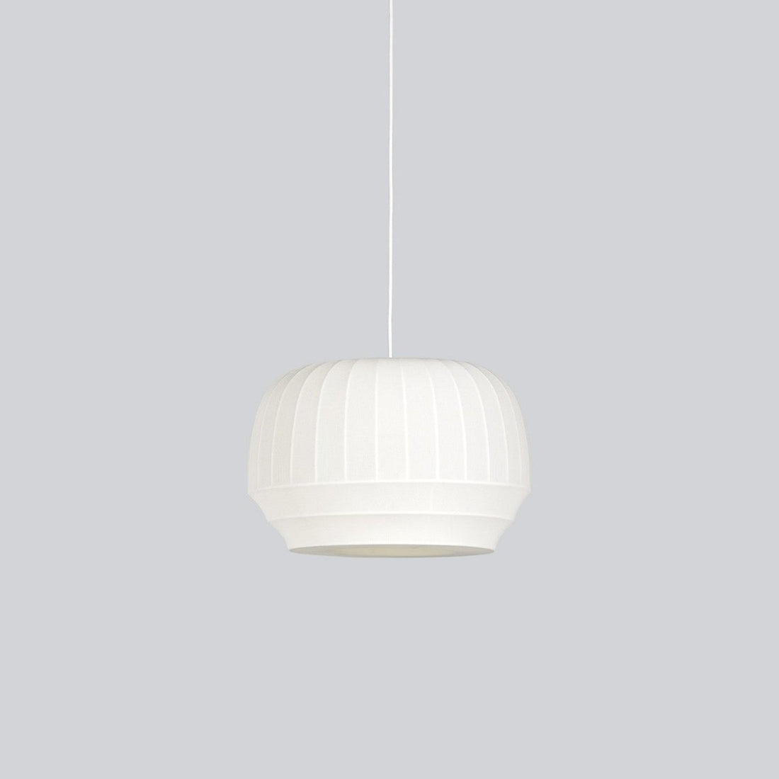 Wren round knitted pendant 40 cm