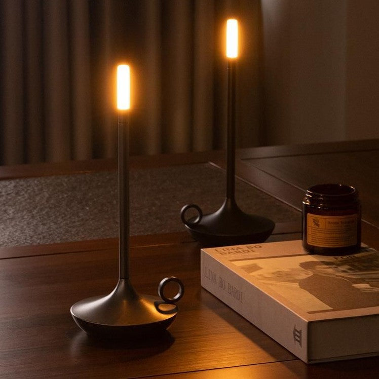 Lampe de nuit en forme de bougie de luxe avec base dorée