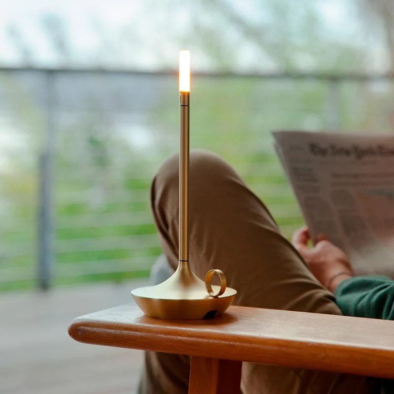 Lampe de nuit en forme de bougie de luxe avec base dorée