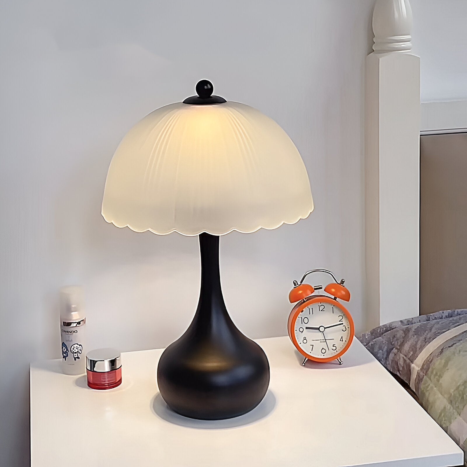 Lampe de table en verre et fer Nordic Dome