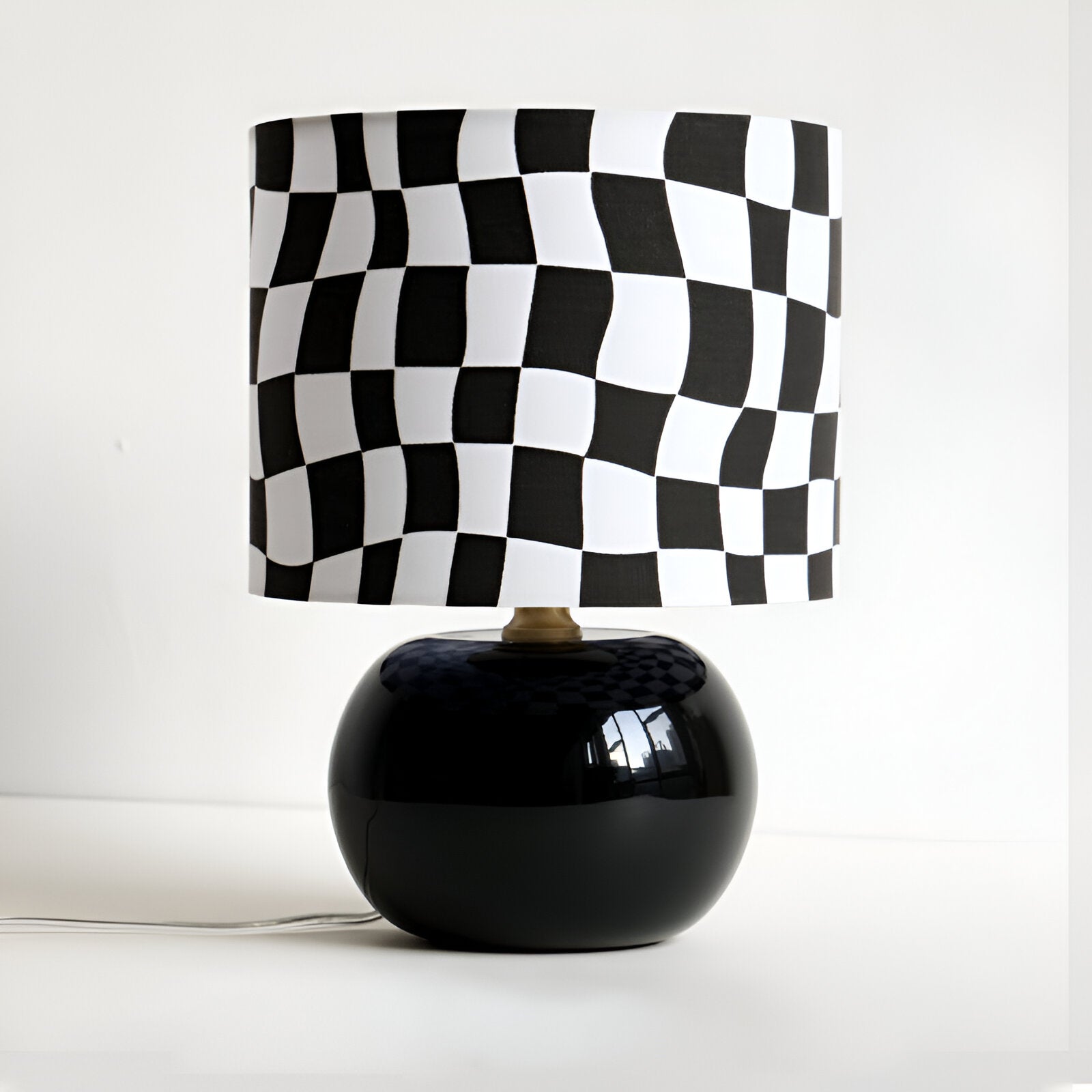 Classic Checkerboard Glass Table Lamp