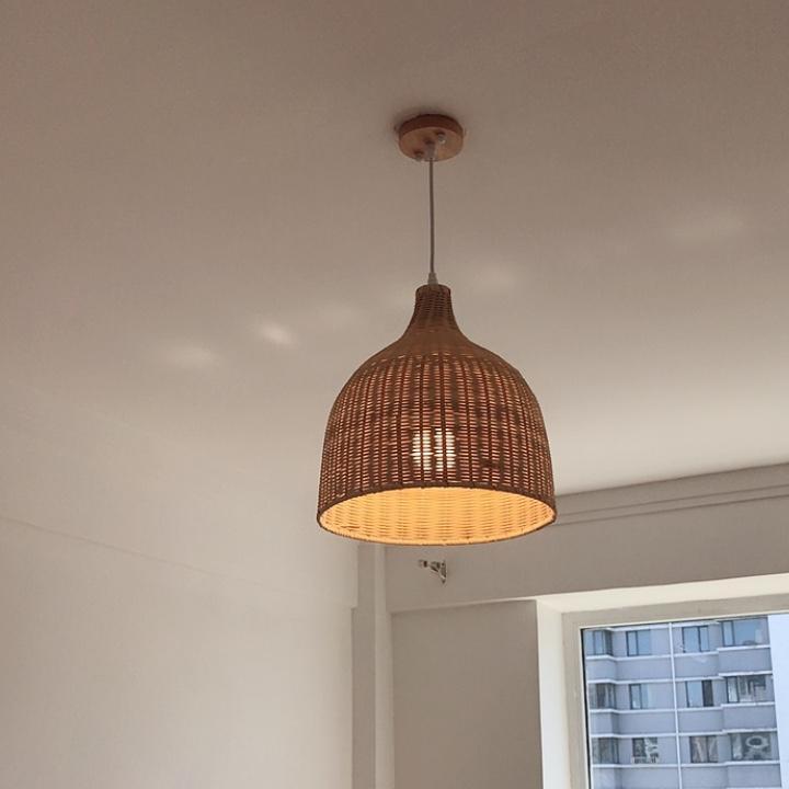 Lampada a sospensione in rattan rustico nordico