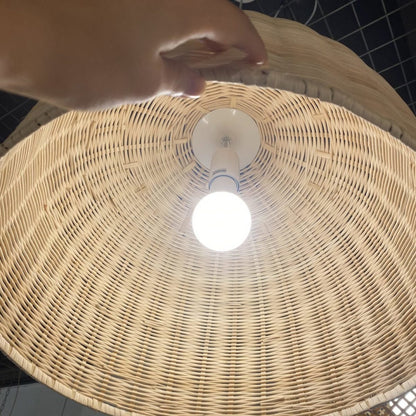 Lampada a sospensione in rattan rustico nordico